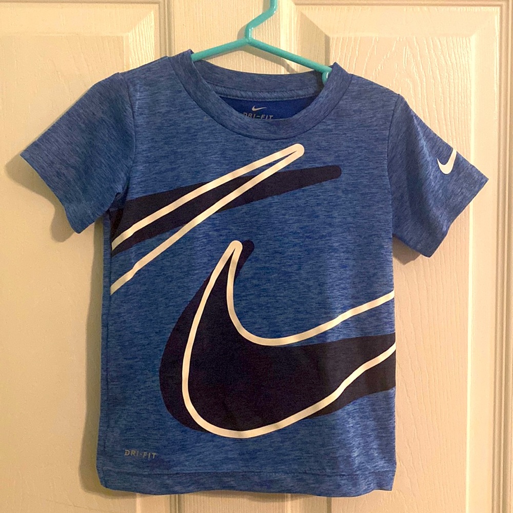 Boys Nike dri fit shirt